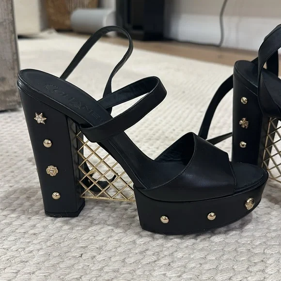 Brand new Chanel Platforms size 40 - Picture 3 of 5